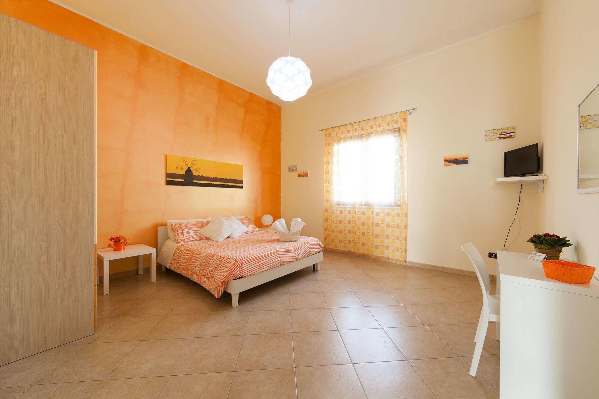 Bianco Sale Trapani Bed & Breakfast Rilievo Bagian luar foto